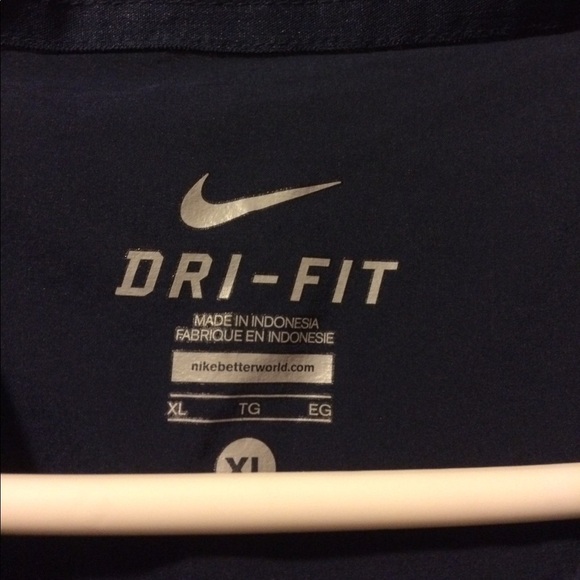 Nike Bowling shirt - Picture 3 of 5